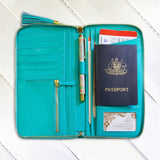 Intrinsic Travel Clutch - Turquoise
